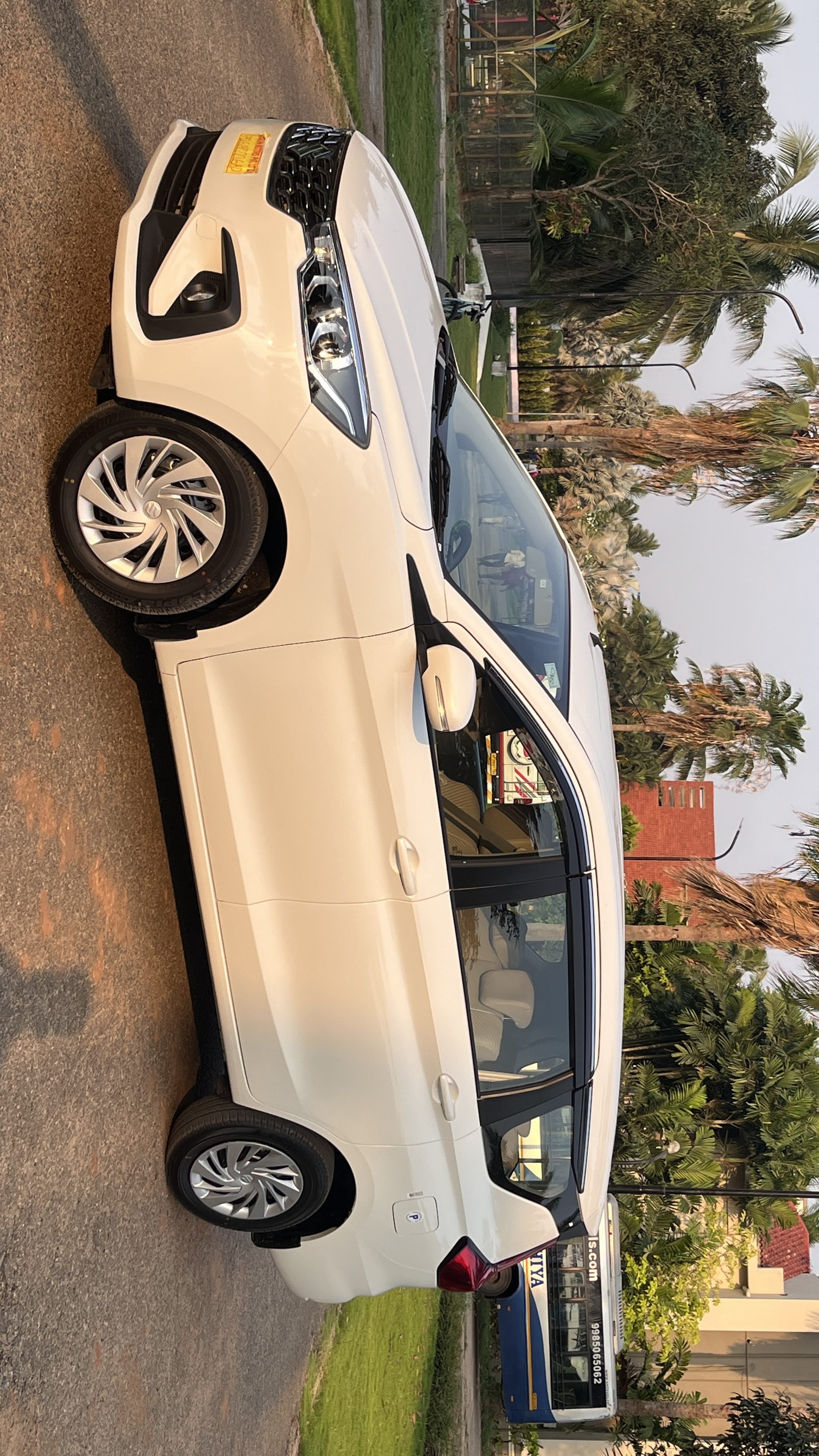 Vehicle Image 9-1
